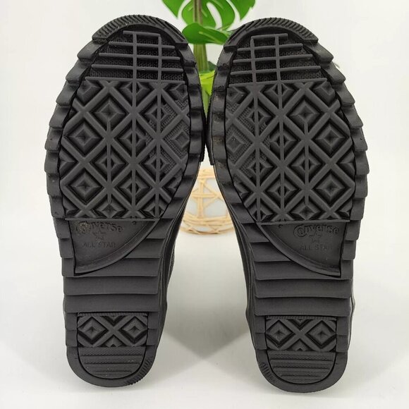 Converse Youth's CT Hi Hillcrest Black Leather Zip Boots Size 4US - Picture 8 of 8